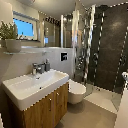 Apartment 1601 - Hans Im Glück